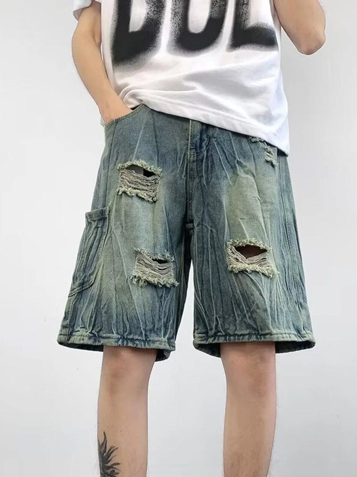 Men's Plus Size Distressed Wide Leg Denim Shorts