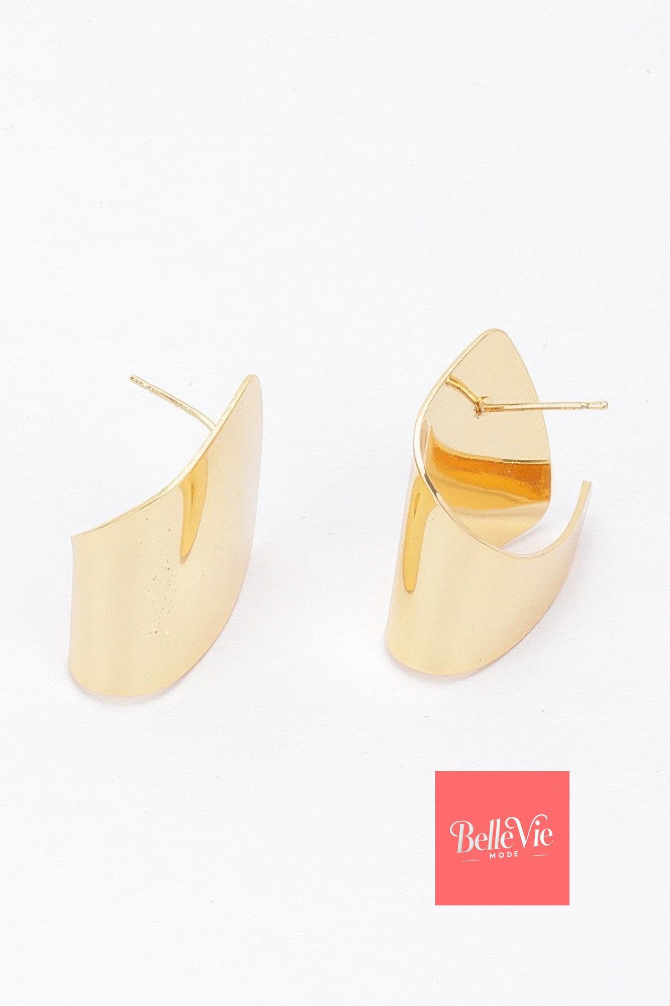 BelleVie Mode Gold Gold Plated Metal Earring