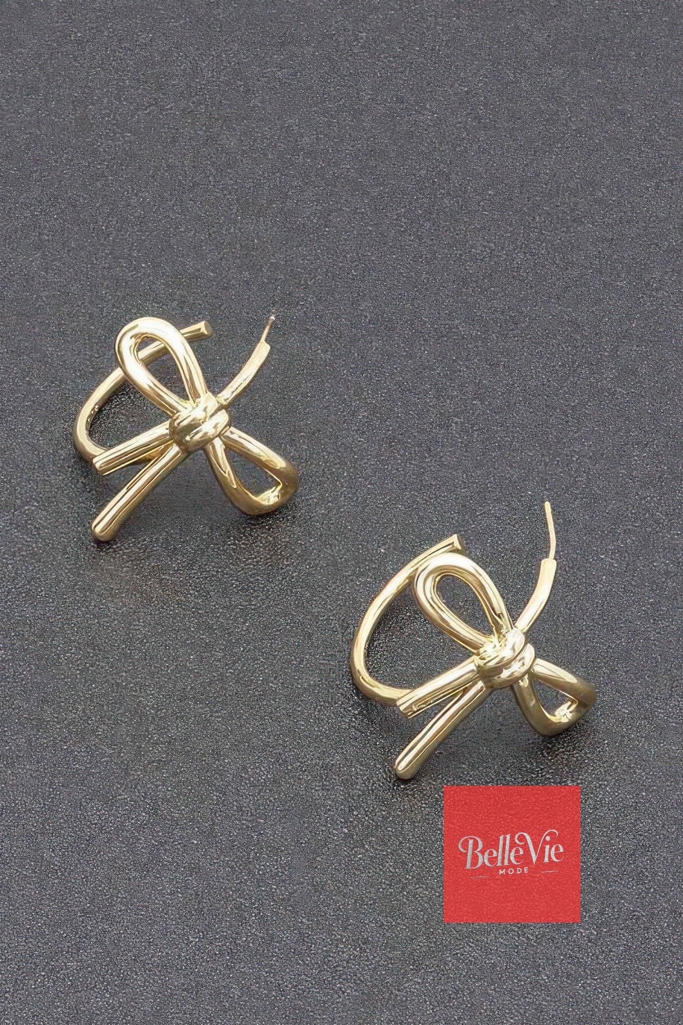 BelleVie Mode Gold Gold Plated Metal Earring