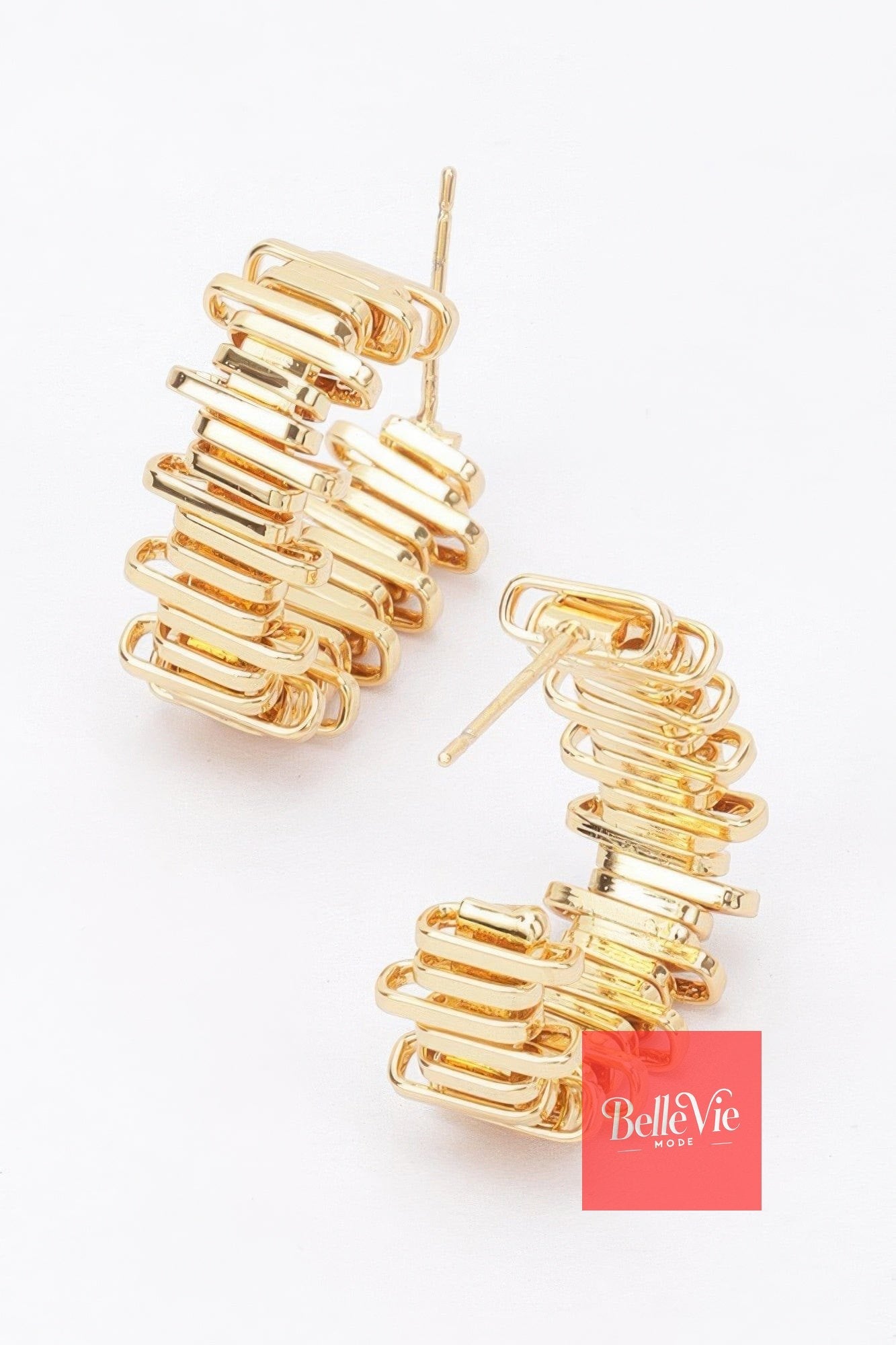 BelleVie Mode Gold Gold Plated Metal Earring