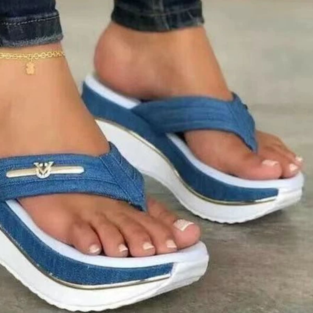 Toe Post Platform Sandals - BelleVieMode