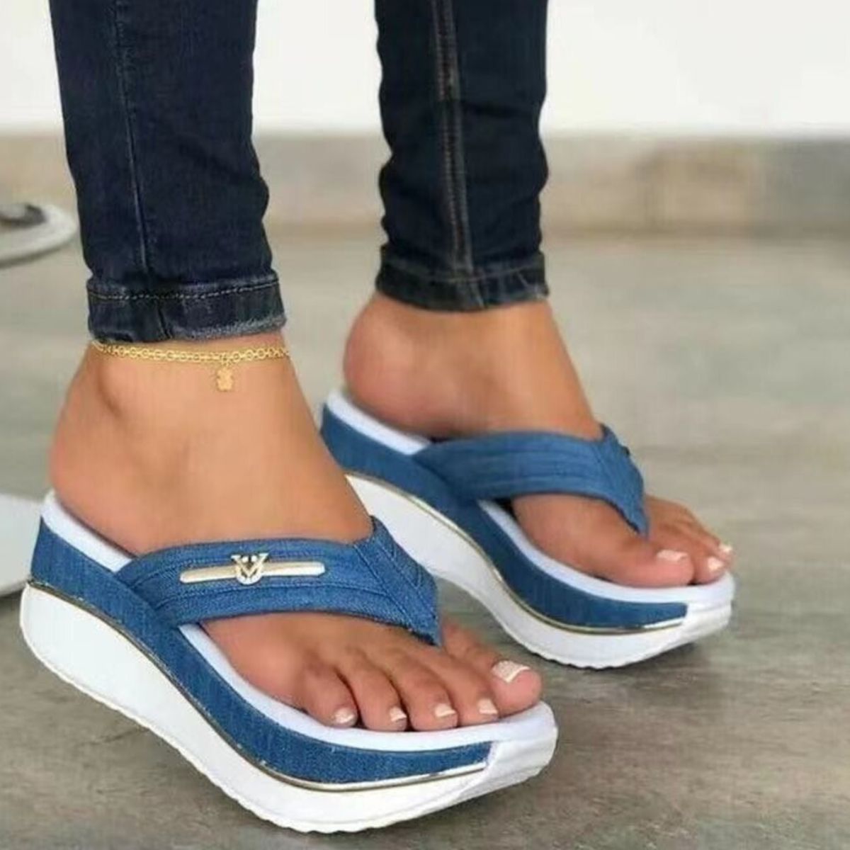 Toe Post Platform Sandals - BelleVieMode